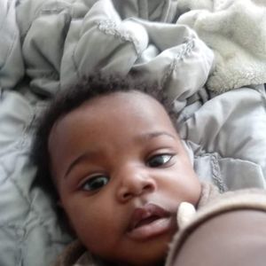 Meet your Posher, Taron